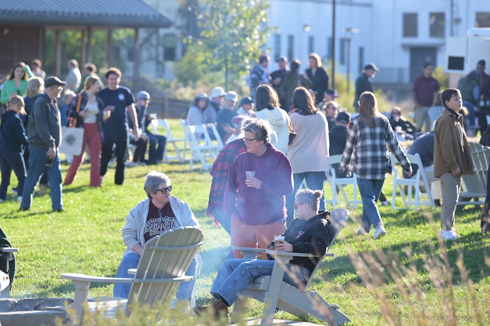 homecoming waterfront picnic