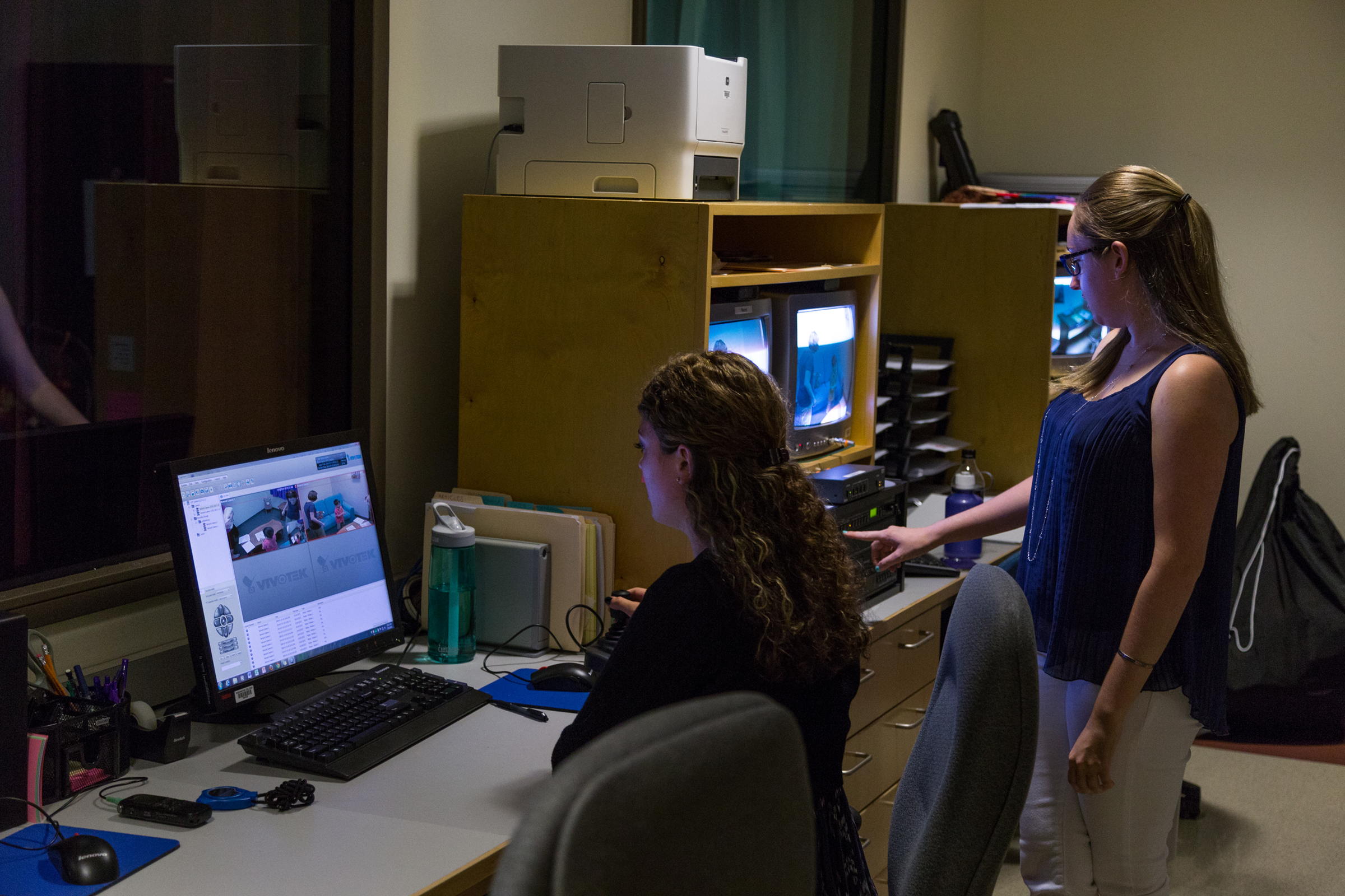 Psychology students in lab