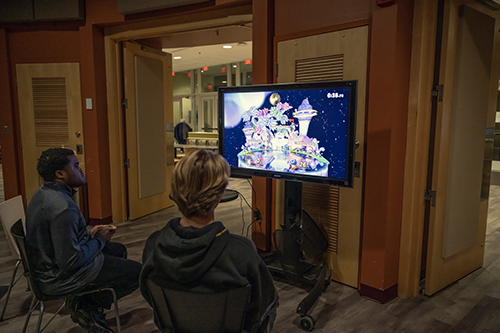 esports students playing games