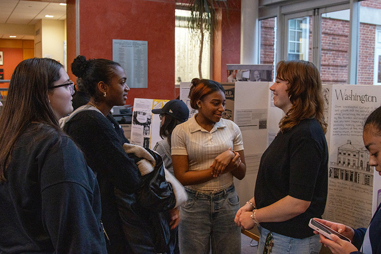 students presenting fys research