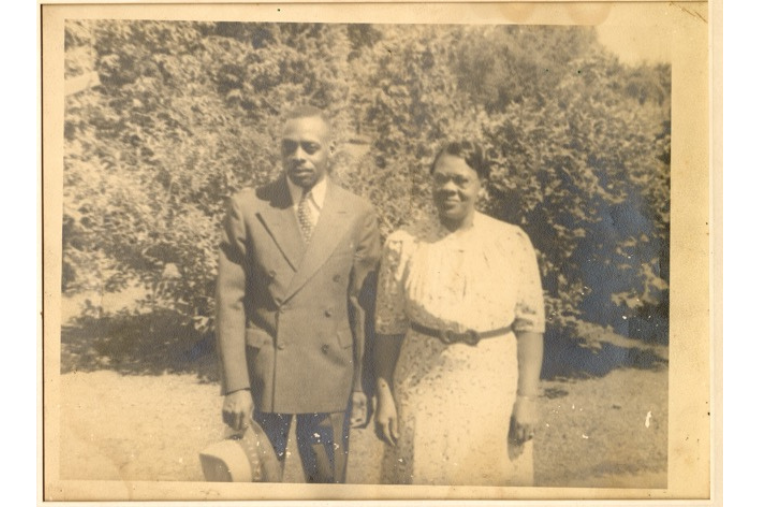 The Chesapeake Heartland Project digitized the many journals of Perry and Clara Anderson of Kent County, MD. 