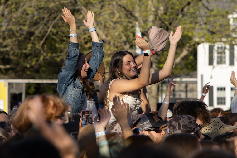 Washington College students cheer on Brothers Osborne during their Admitted Students Day concert. 