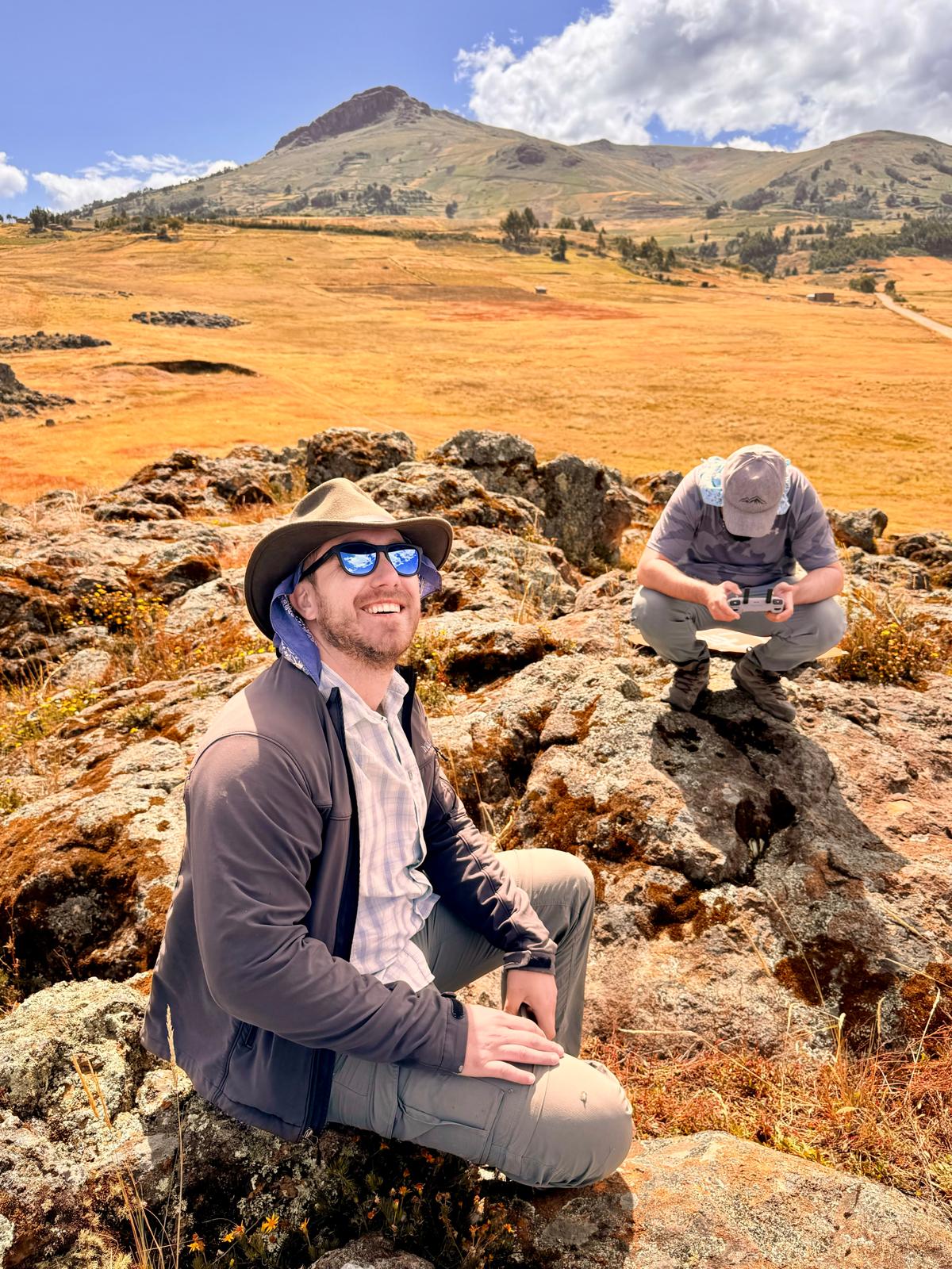 Visiting professor of archeaology Patrick Mullins in Peru. 