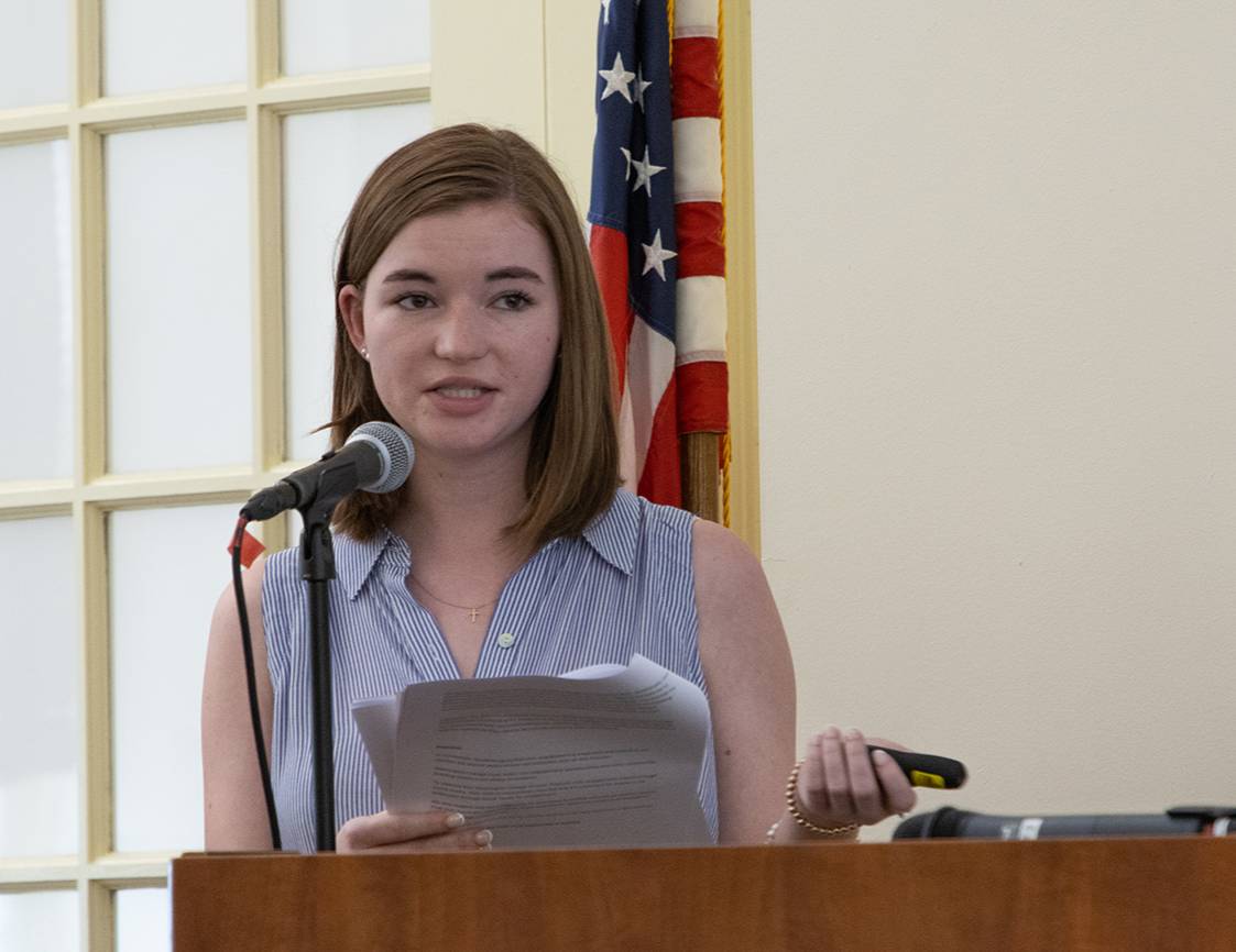 student presenting research